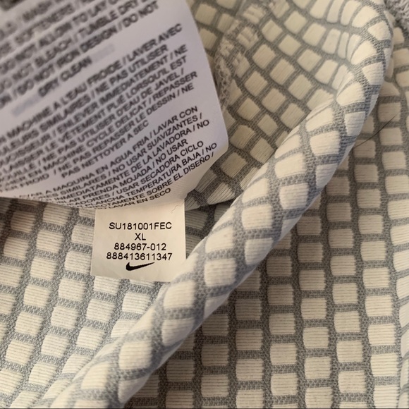 Memphis Tigers Embroidered Nike Dri-Fit Golf Top - Picture 10 of 10